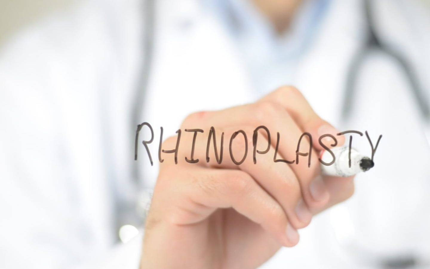rinoplastia de revisi&oacute;n