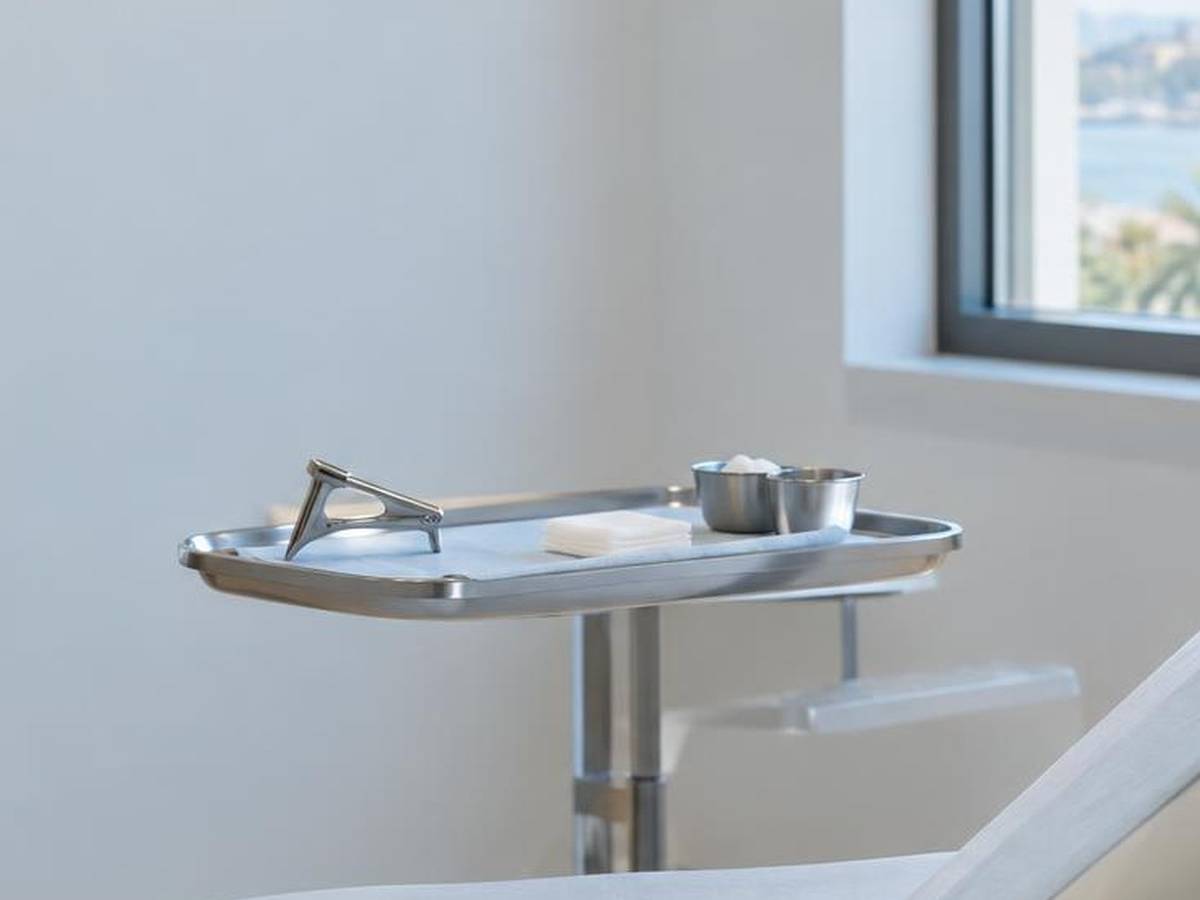 Rinoplastia secundaria: cuándo está indicada y qué no se puede corregir 3 Consulta de rinoplastia secundaria: valoración de una nariz ya operada, sin promesa de resultado